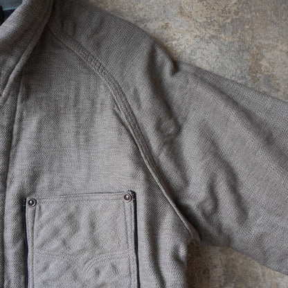 DELUXEWARE_7649C_40S NATIVE BORDER_GRAY