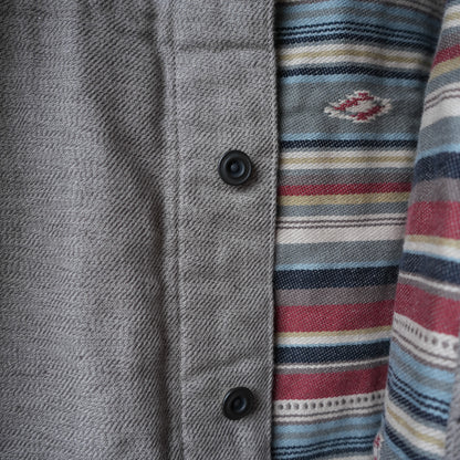 DELUXEWARE_7649C_40S NATIVE BORDER_GRAY