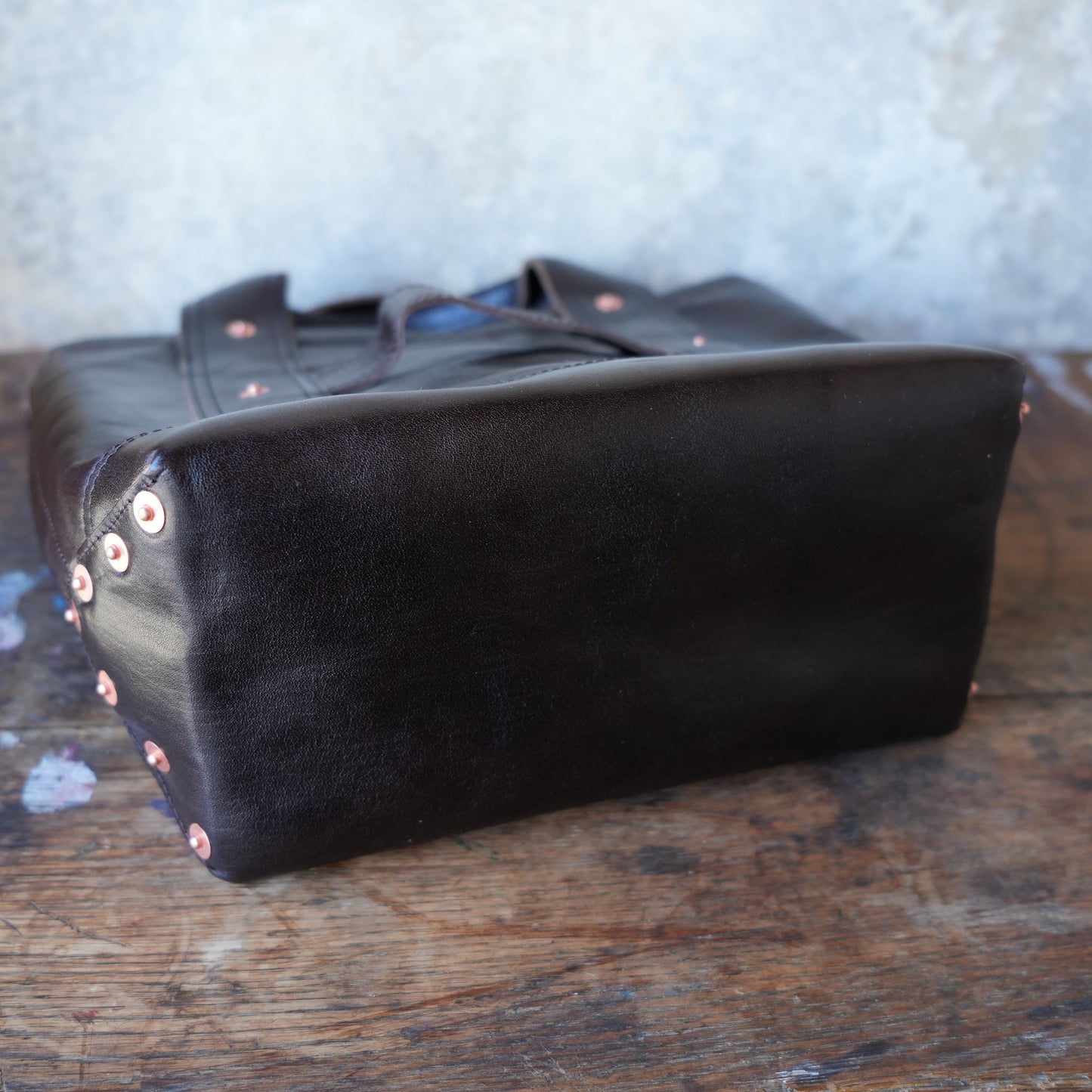 INCEPTION_IPHSB-17_HORSE HIDE COAL BAG (SMALL) _DarkBrown 