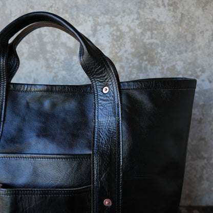 INCEPTION_IPHSB-18_HORSE HIDE COAL BAG (MEDIUM) _Black 