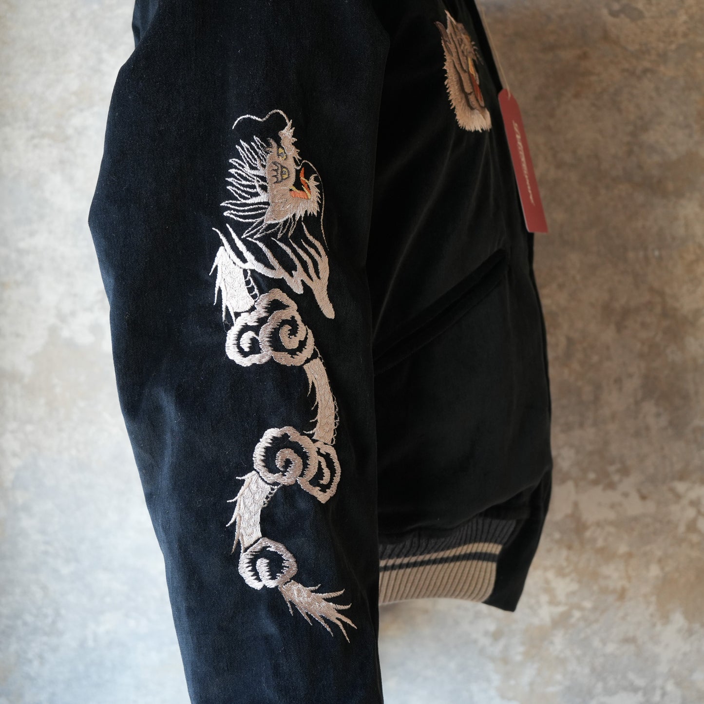 DELUXEWARE_DSJ-001_50s SOUVENIA JACKET_BLK/ORG