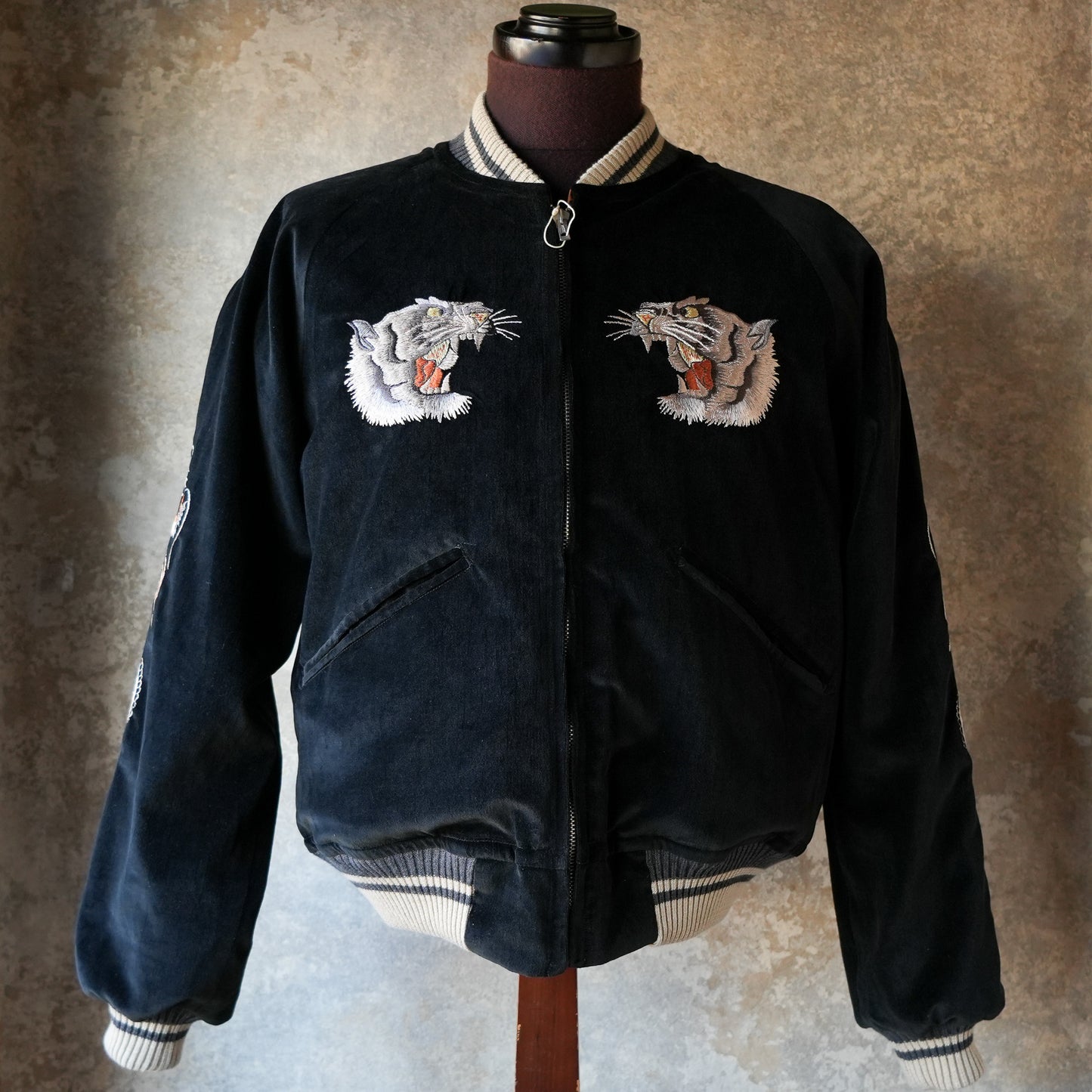 DELUXEWARE_DSJ-001_50s SOUVENIA JACKET_BLK/ORG