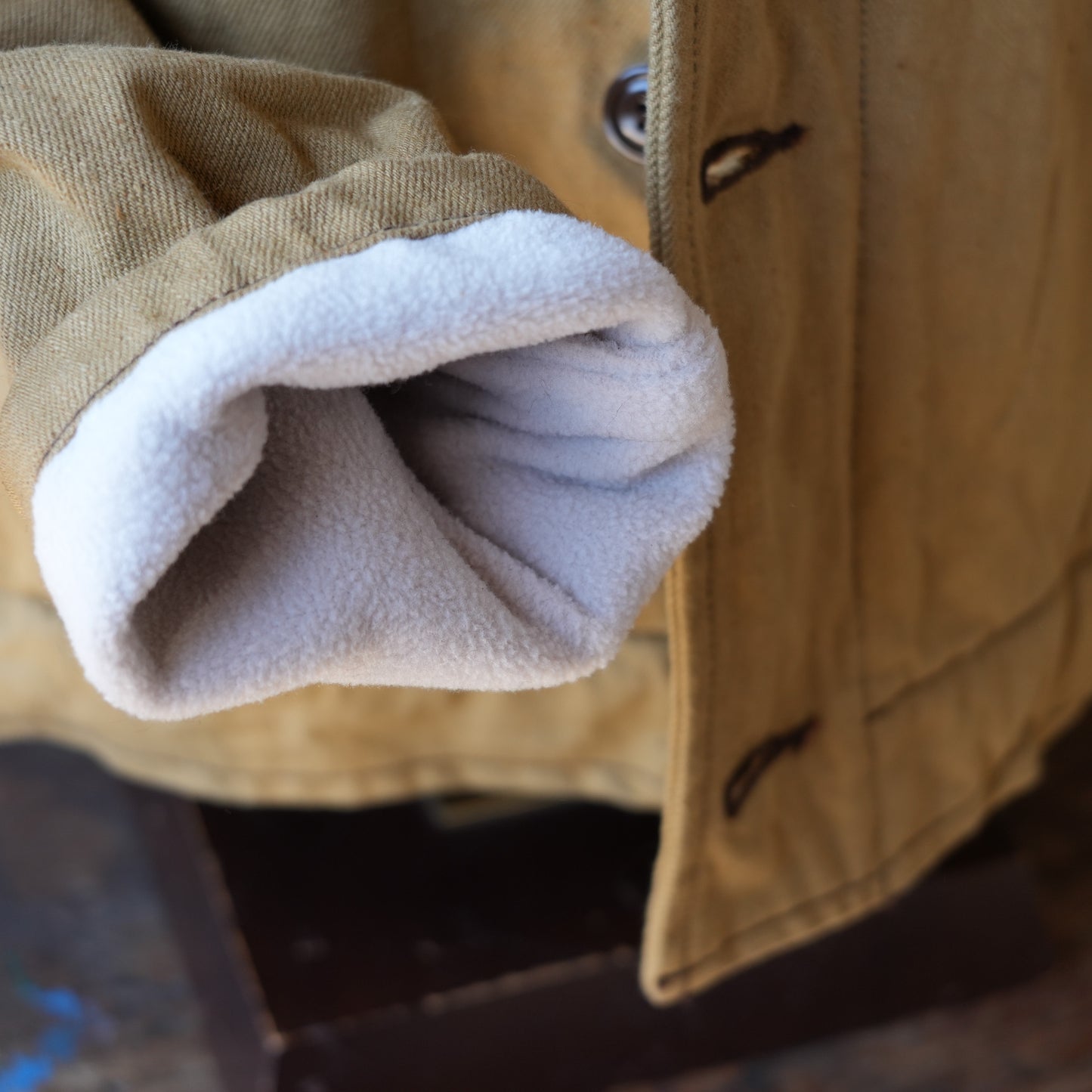 UES_915D-SH_11_2_ショート丈デッキジャケット_キャメル