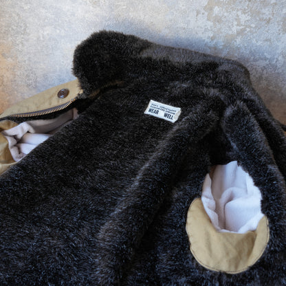 UES_915D-SH_11_2_ショート丈デッキジャケット_キャメル