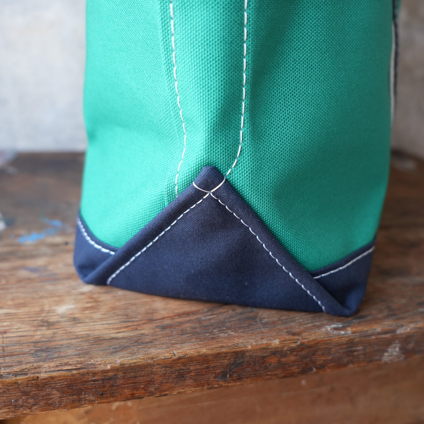WORKERS_Deluxe Tote Bag/ Green Body x Navy Handle