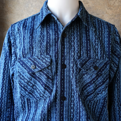 SAMURAIJEANS_SSS25-SKS_藍刺し子ストライプシャツ