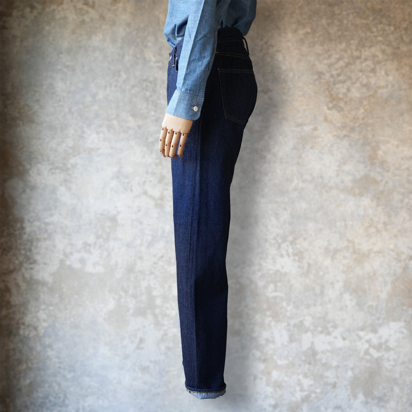 WORKERS_Lot 802 Slim Tapered Jeans