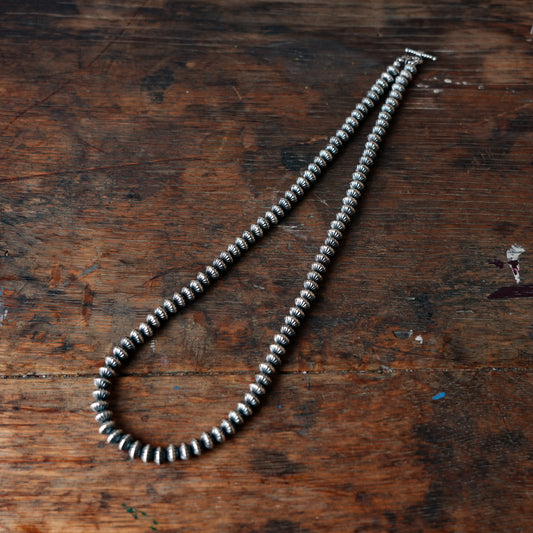 FOUR STARS_FN49-001_Navajo pearl bracelet_Bicone