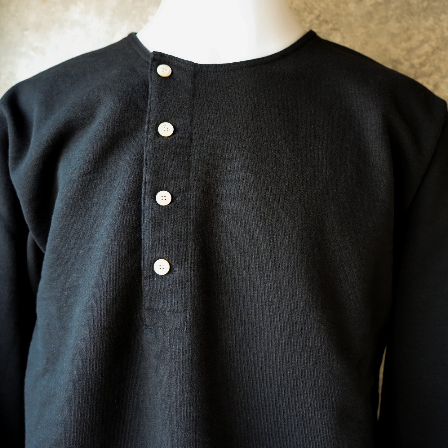 PREQUEL_C1011 Henley Sweatshirt (Black) ヘンリースウェットシャツ (ブラック)