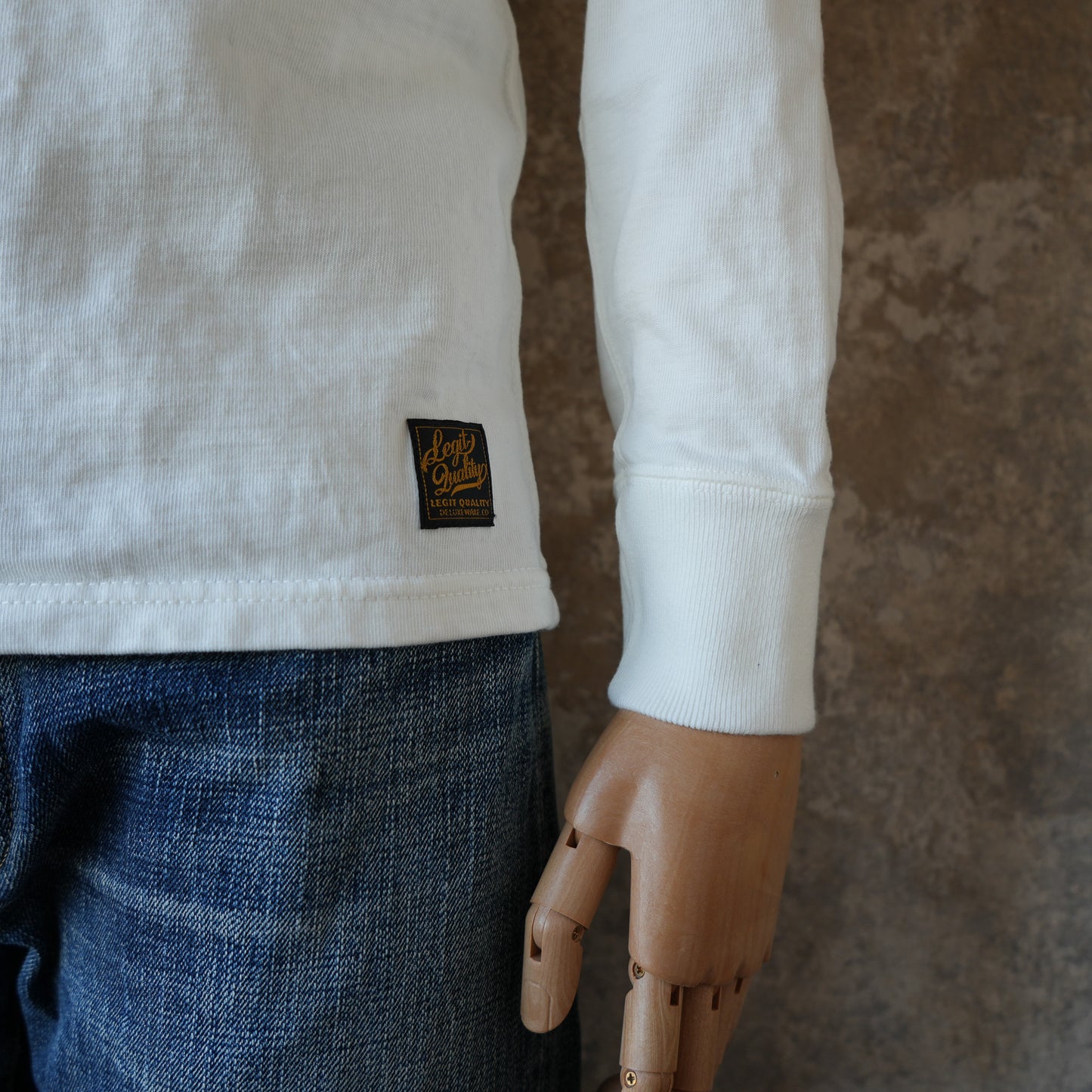 DELUXEWARE_BRGX-264_CRIMSON BARTACK_WHITE