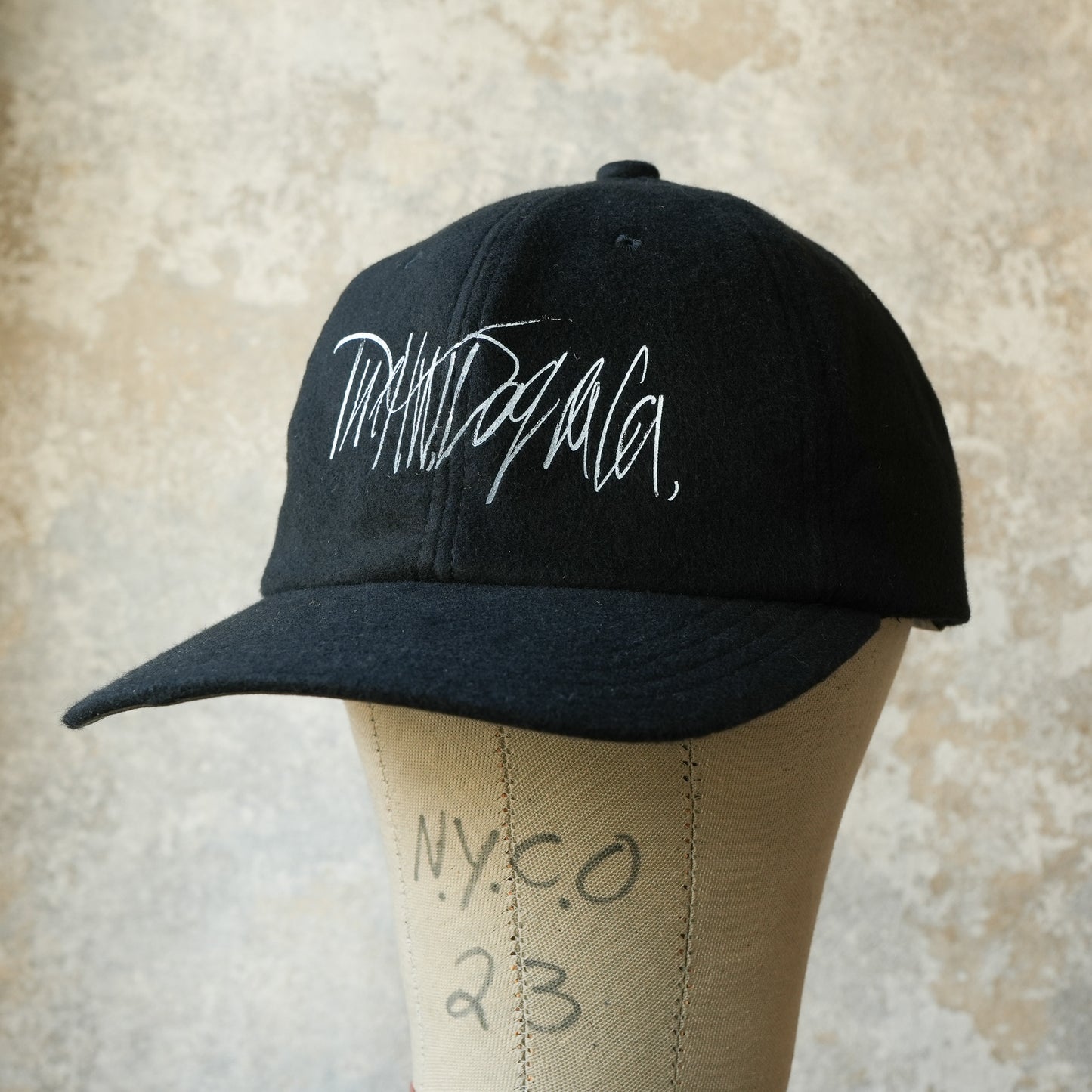 THE H.W.DOG&CO_D-01083_SIGN LOGO LOW CAP_Black