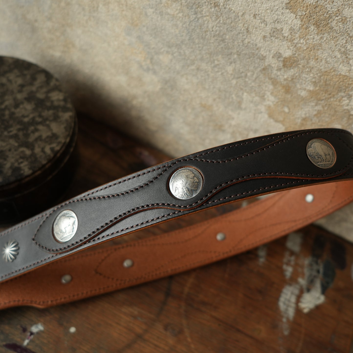 VINTAGE WORKS_DH5746_CHASIN_Western buckle and concho design