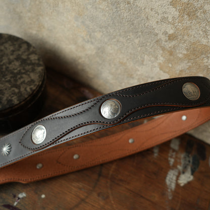 VINTAGE WORKS_DH5746_CHASIN_Western buckle and concho design