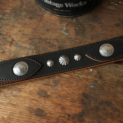 VINTAGE WORKS_DH5746_CHASIN_Western buckle and concho design