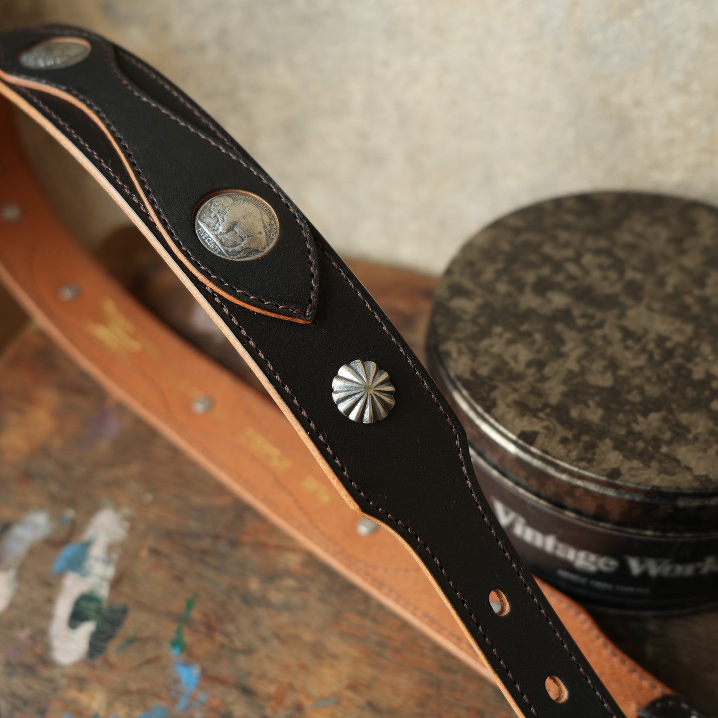 VINTAGE WORKS_DH5746_CHASIN_Western buckle and concho design