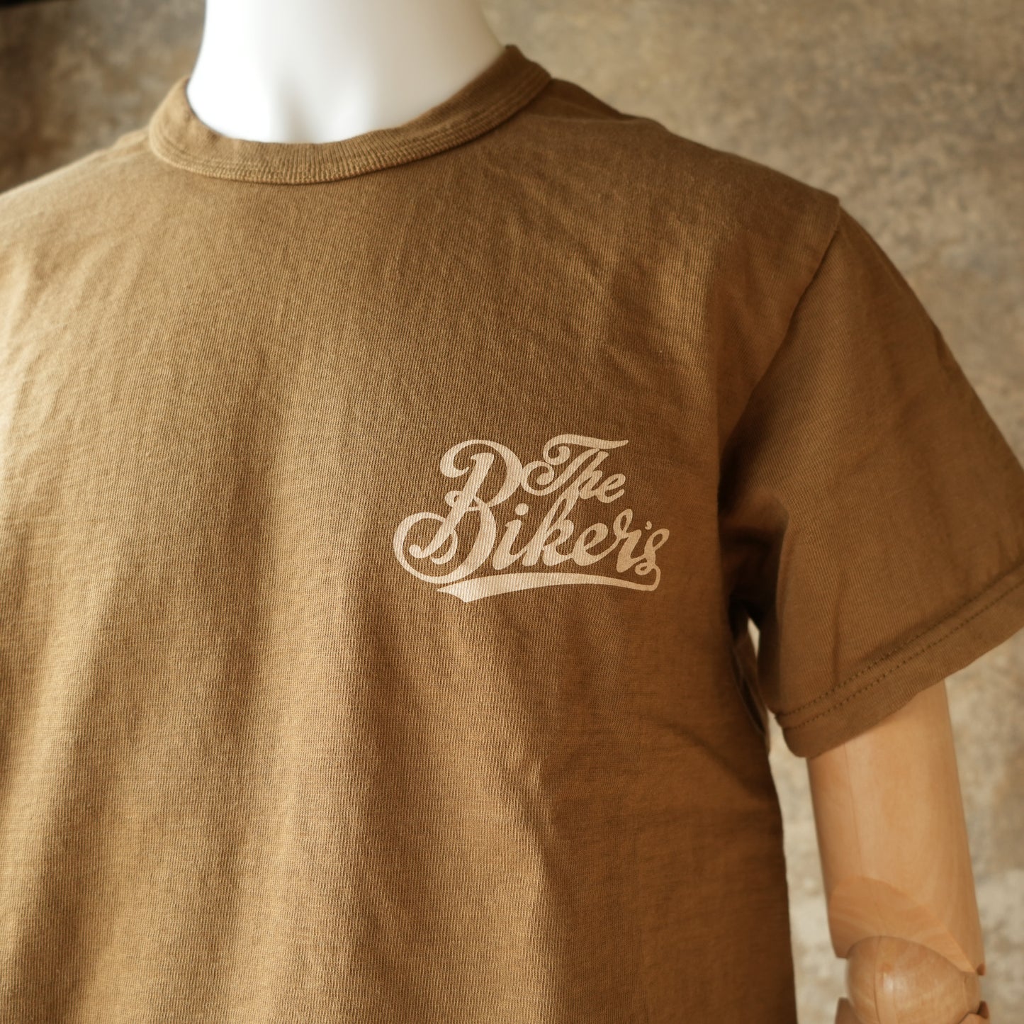 DELUXEWARE_DXTS-2602_THE BIKERS_DD.MUSTARD