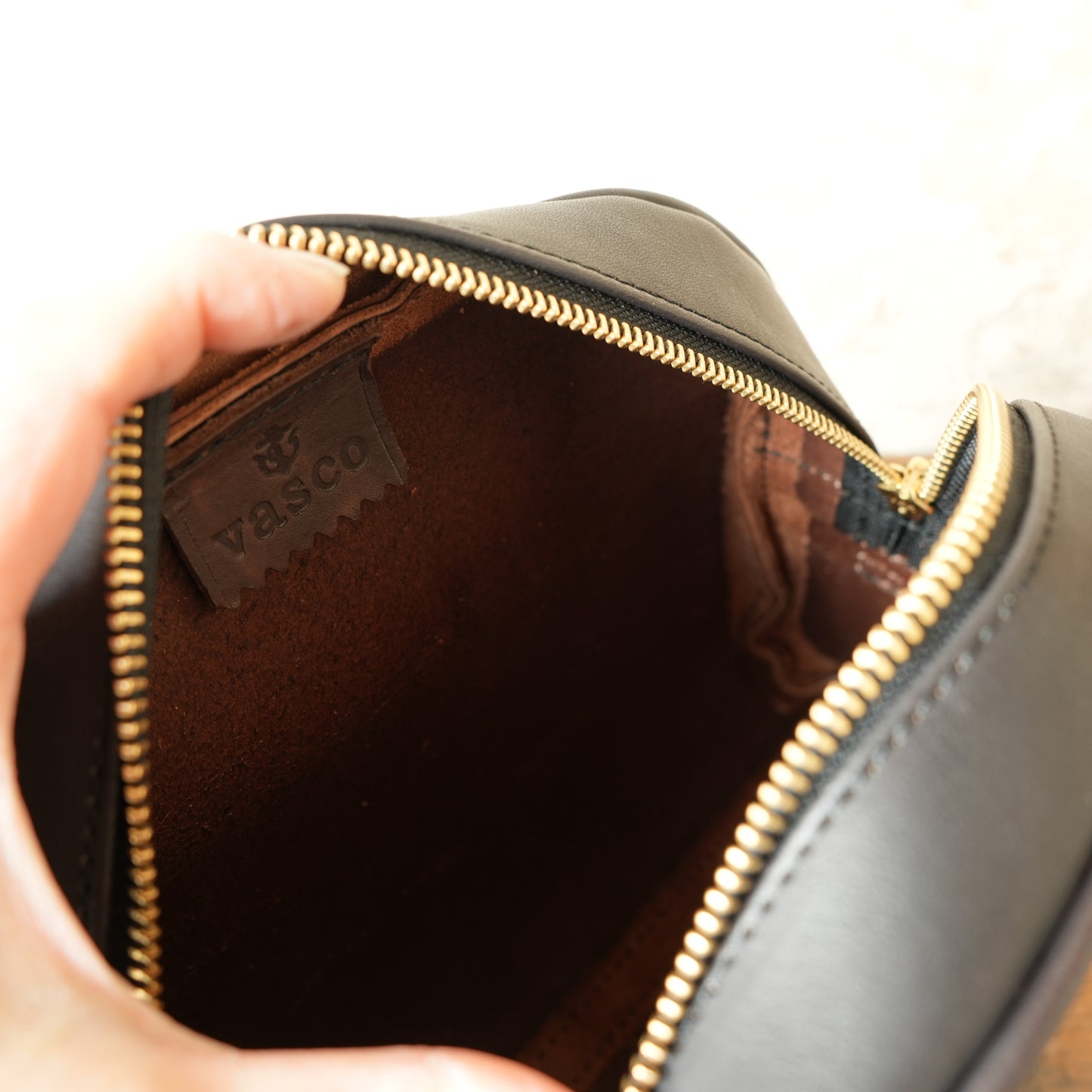 VASCO_VS-296L LEATHER OFFICER POUCH BAG_BLACK