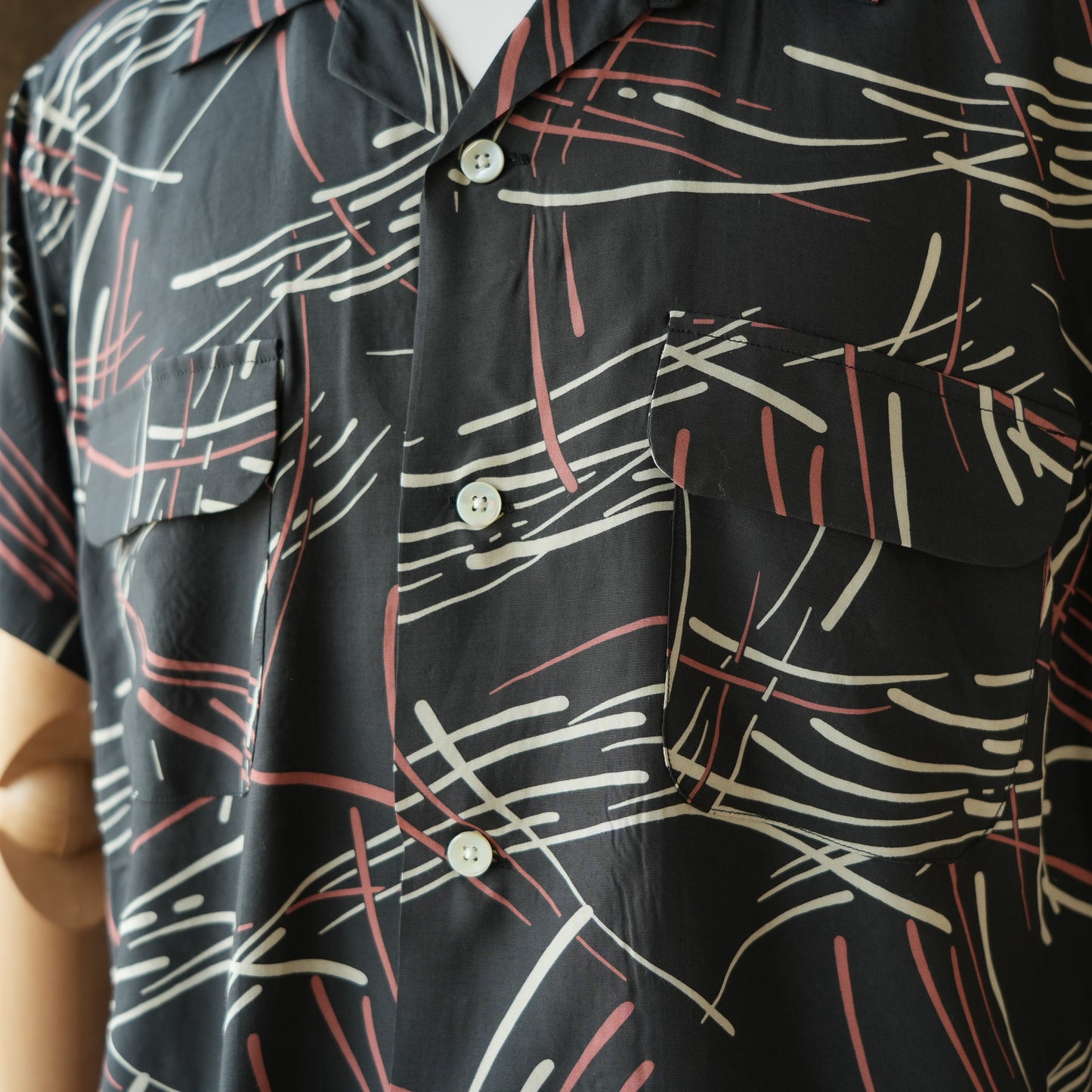 G&F Co._HAWAIIAN SHIRT S/S (FIREWORKS)_INK BLACK