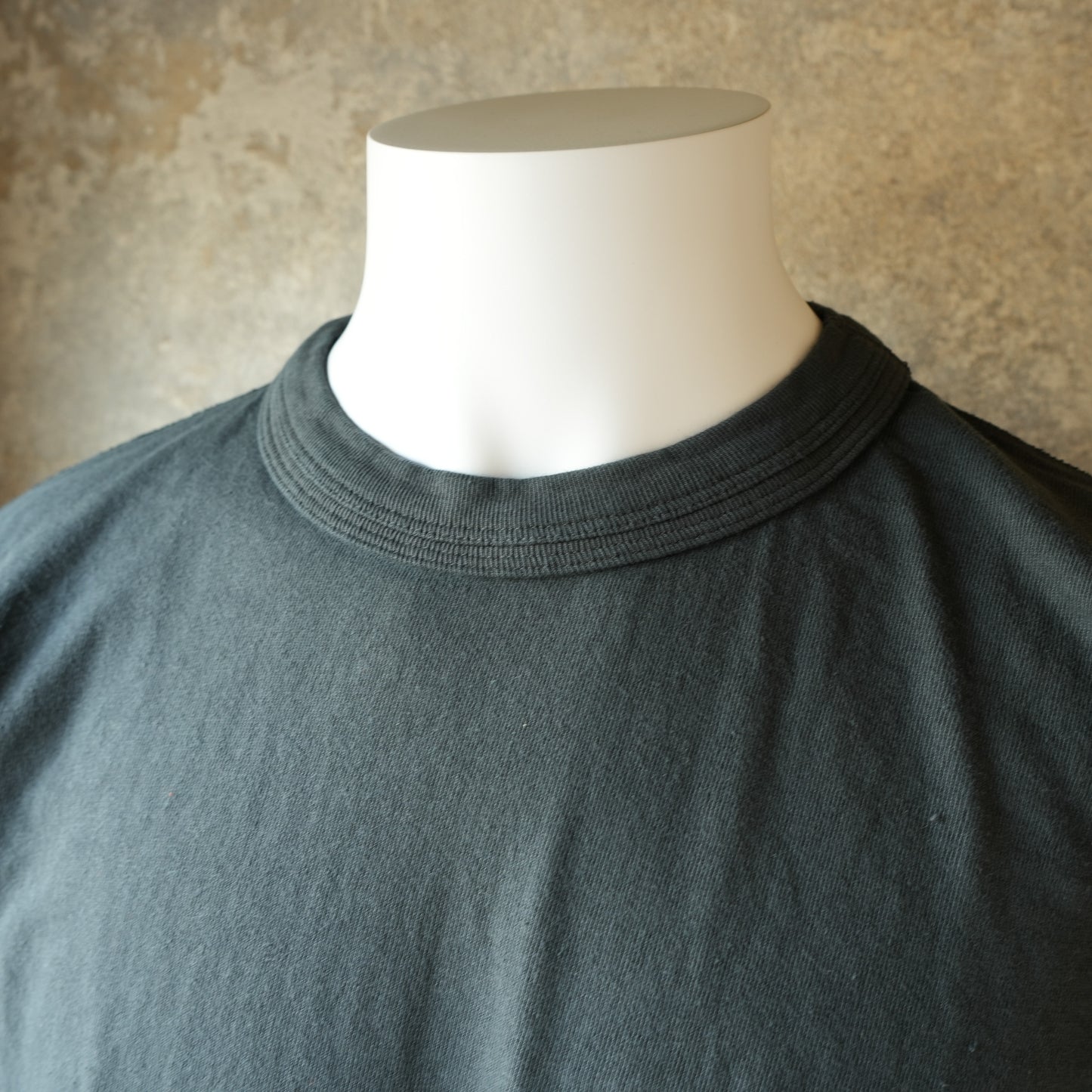 LOOP&WEFT_LRC1127_LOOPWHEELED DOUBLE BINDER CREW_ANTIQUE BLACK