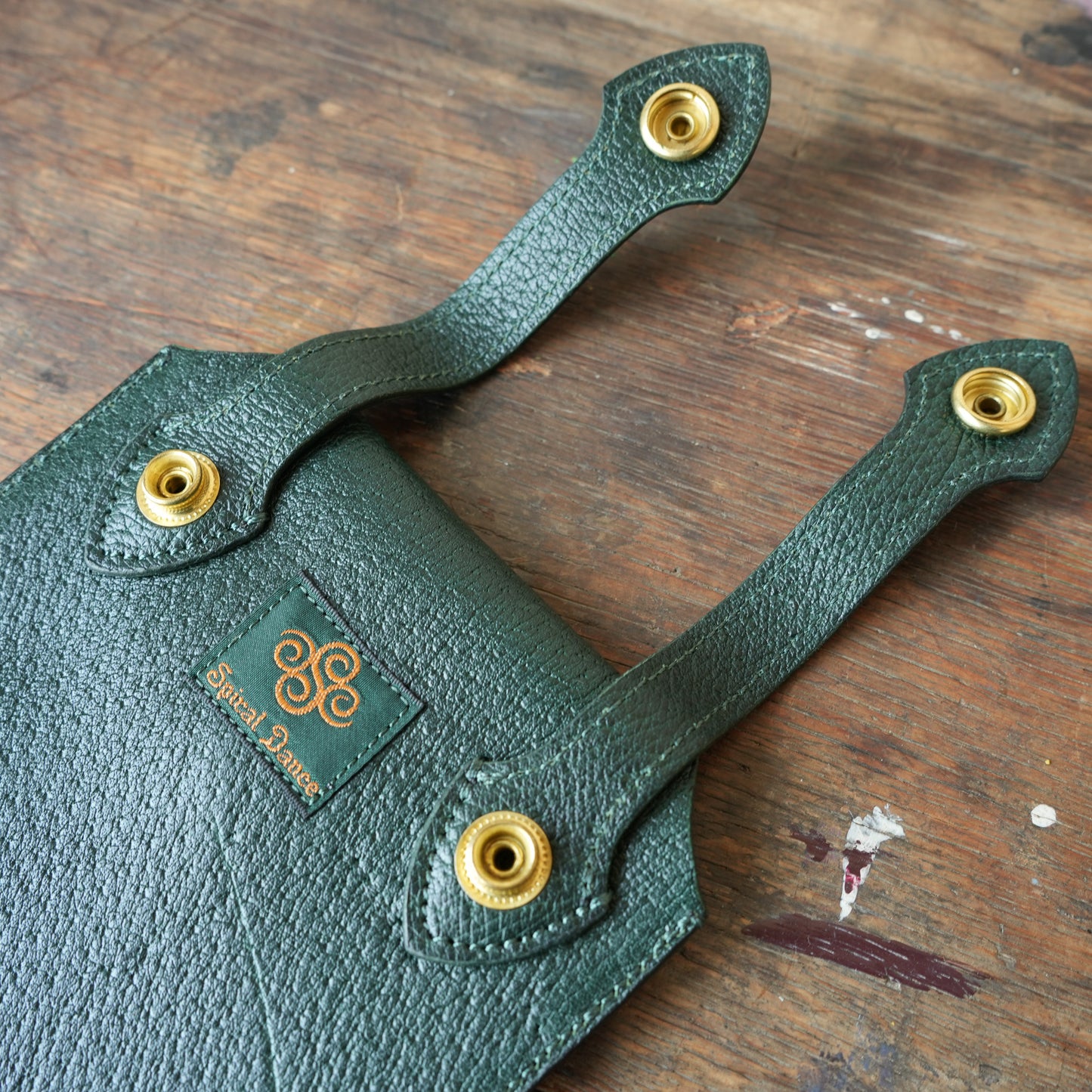 SpiralDance_Mobile holster_Wild Boar Leather_D.Green