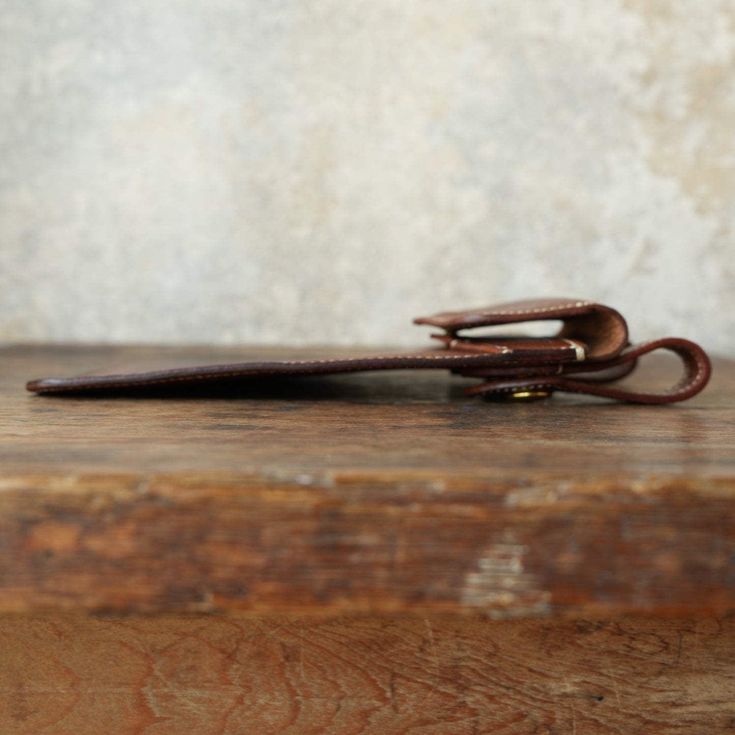 SpiralDance_Mobile holster_Wild Boar Leather_Brown