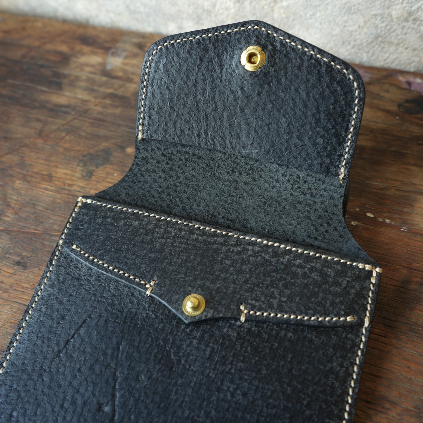 SpiralDance_Mobile holster_Wild Boar Leather_Black