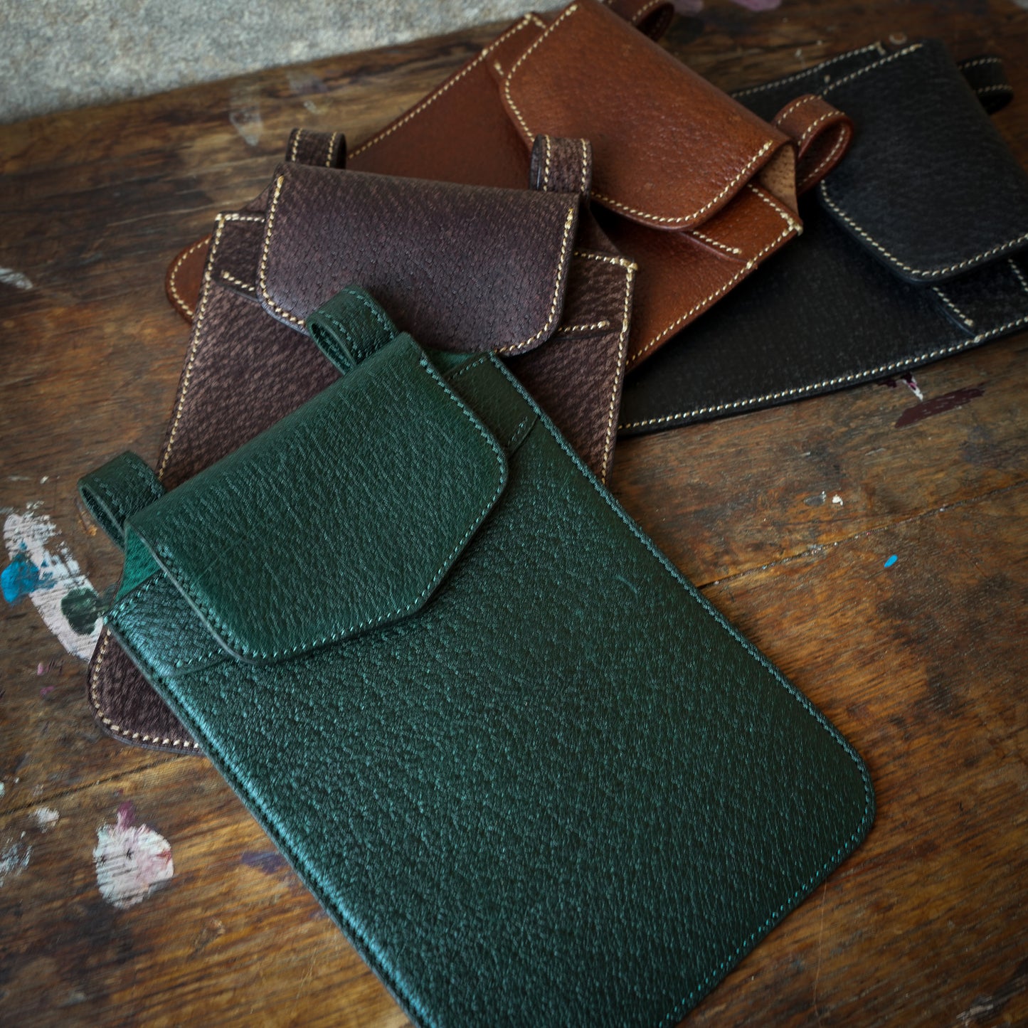 SpiralDance_Mobile holster_Wild Boar Leather_D.Green