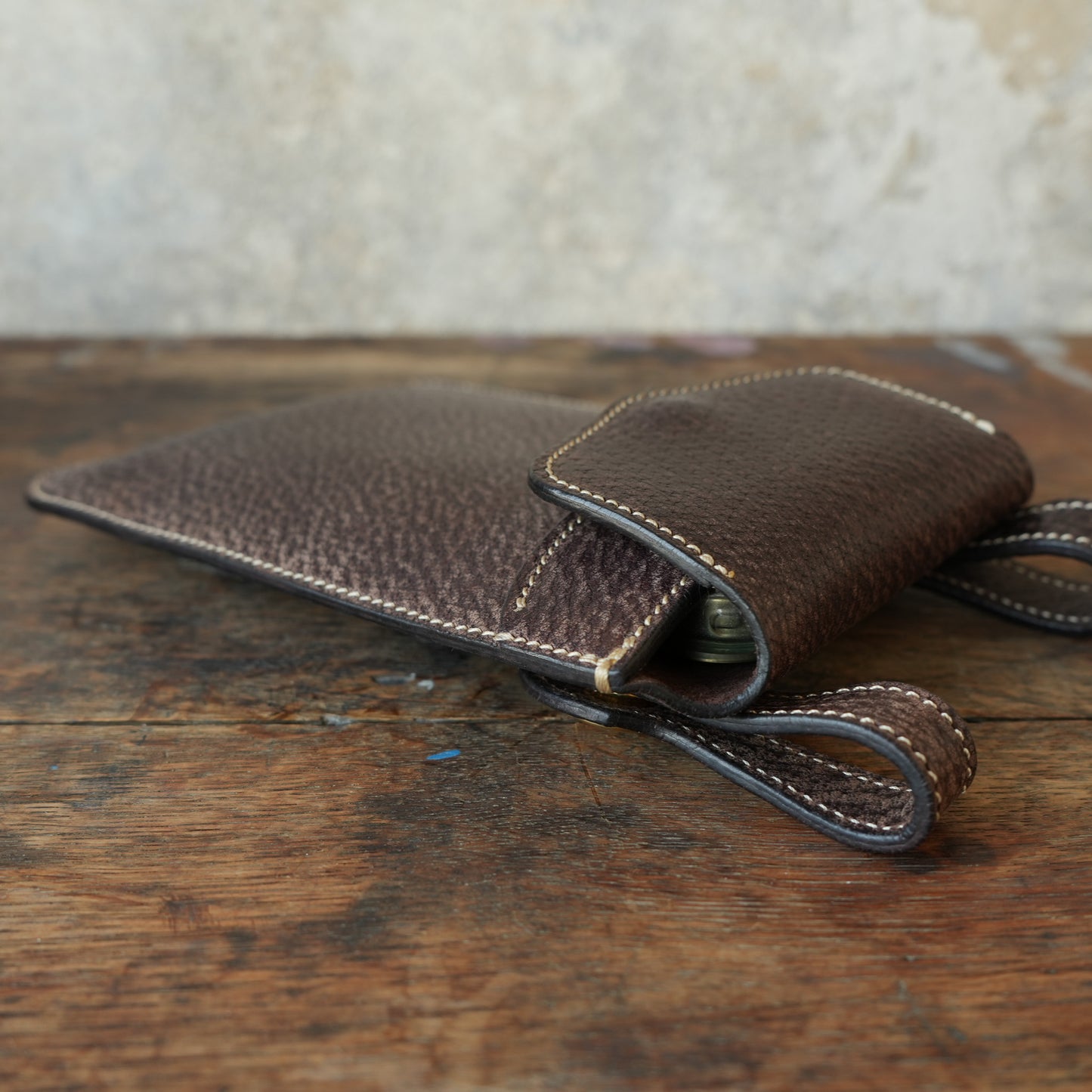 SpiralDance_Mobile holster_Wild Boar Leather_D.Brown