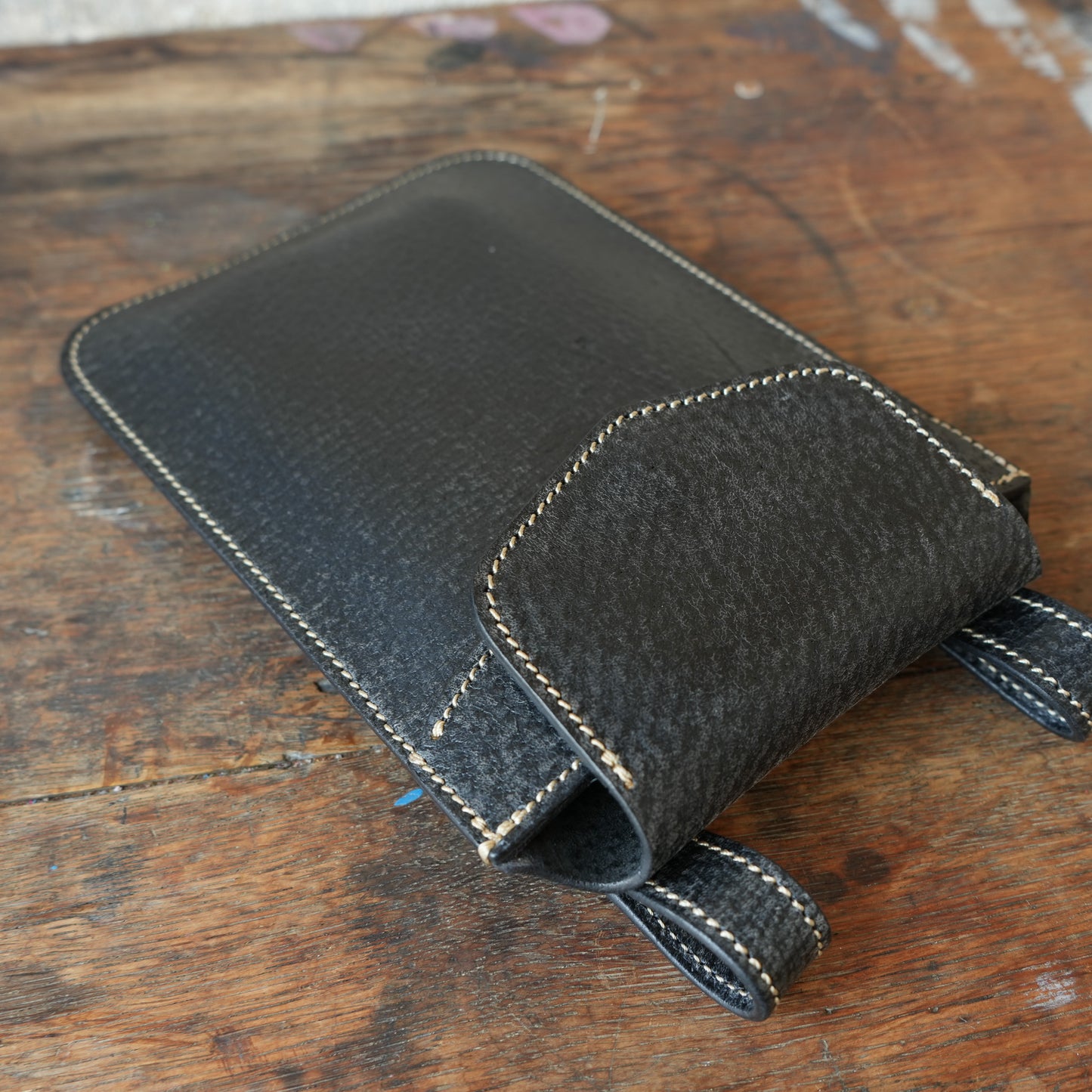 SpiralDance_Mobile holster_Wild Boar Leather_Black