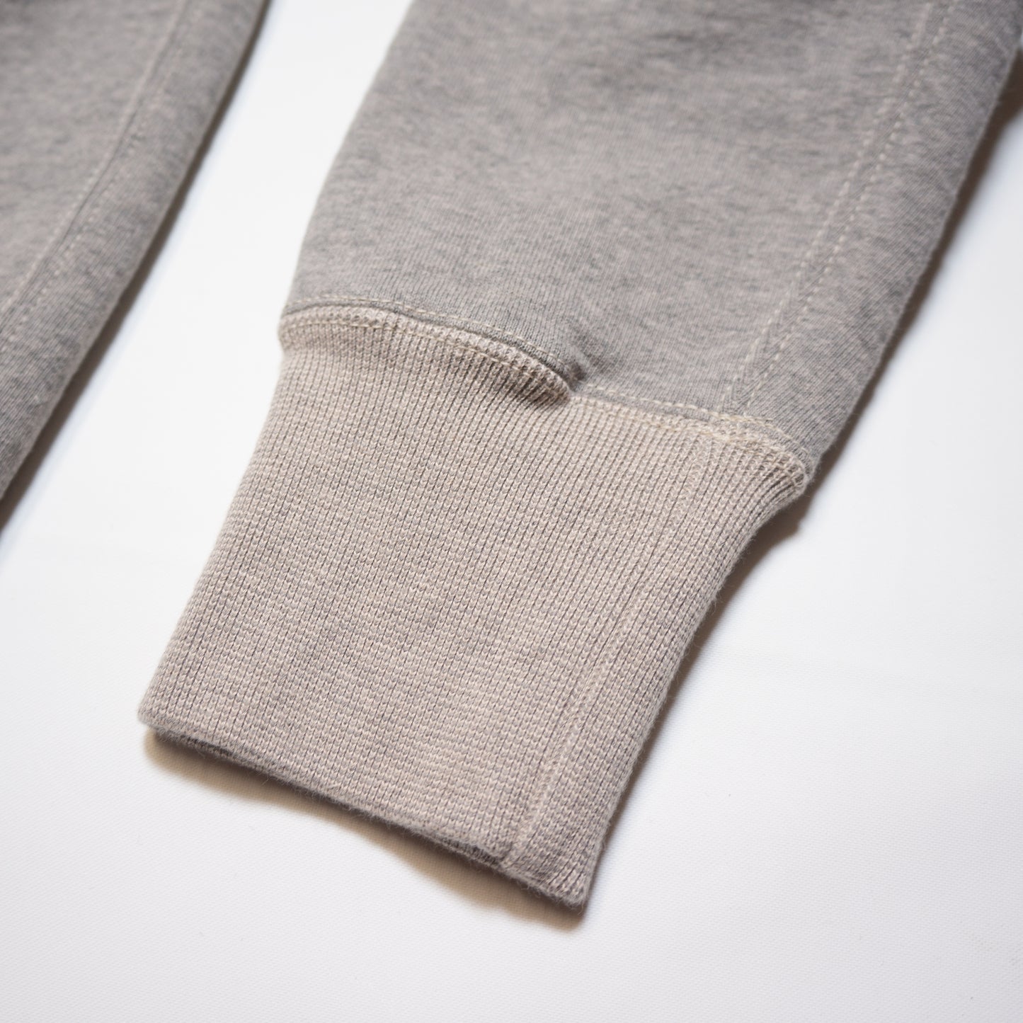 DELUXEWARE_SFZ-00_FULLZIP SWEAT PLAIN_GRAY.BEIGE