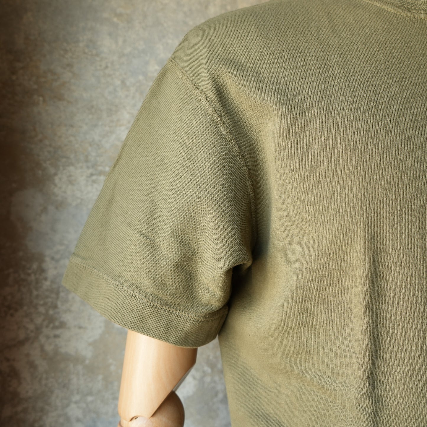 LOOP＆WEFT_LRH1042_LOOPWHEELED CLASSIC HENLEY_ARMY OLIVE