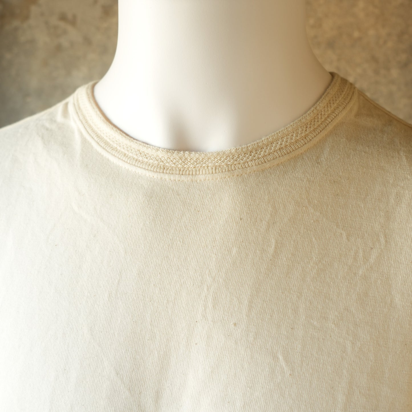 LOOP＆WEFT_LRC1128_LOOPWHEELED SHOULDER TAPED CREW_CLASSIC IVORY