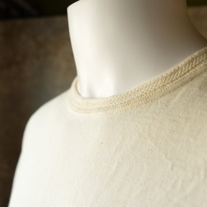LOOP＆WEFT_LRC1128_LOOPWHEELED SHOULDER TAPED CREW_CLASSIC IVORY