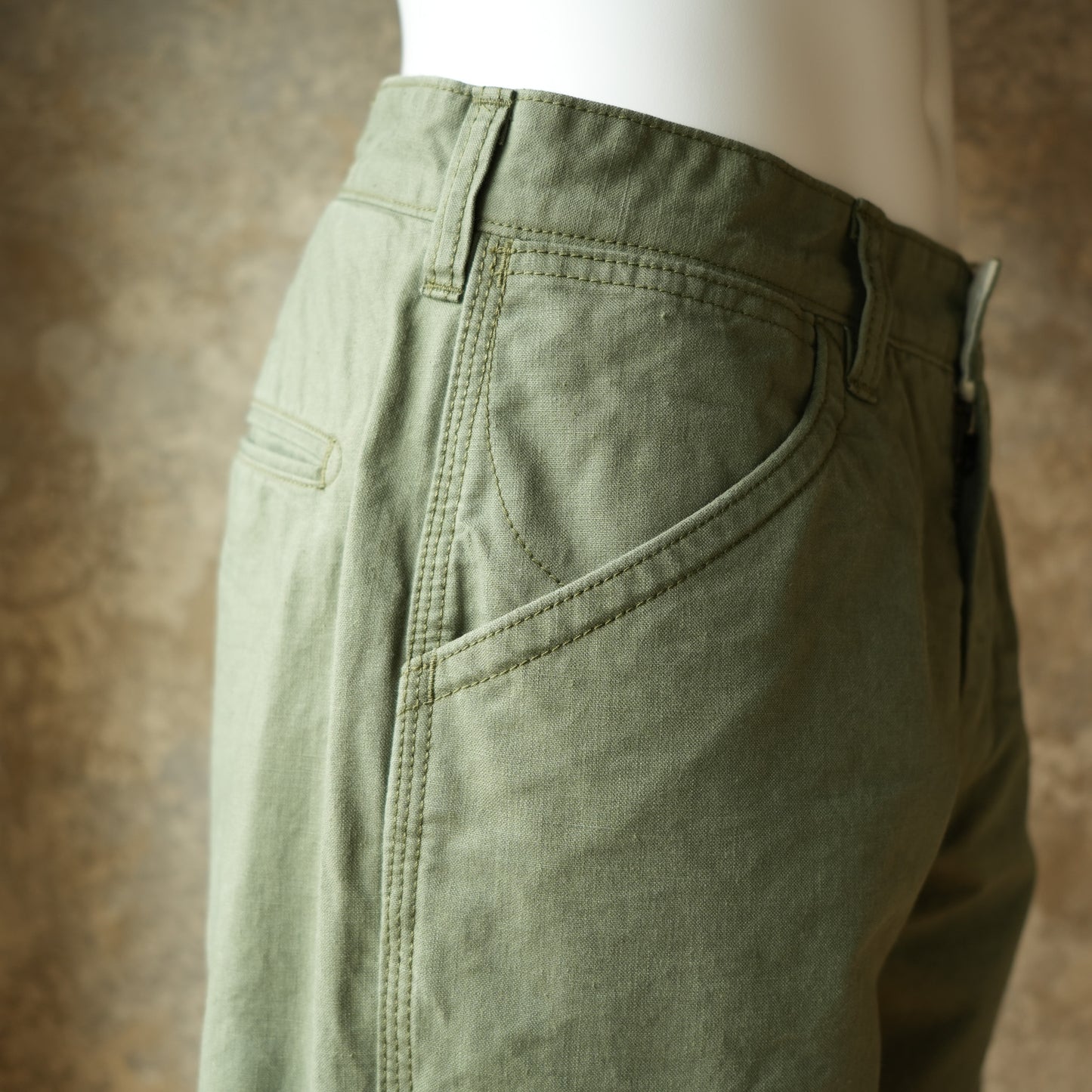 UES_45D_Duck Shorts_OLIVE