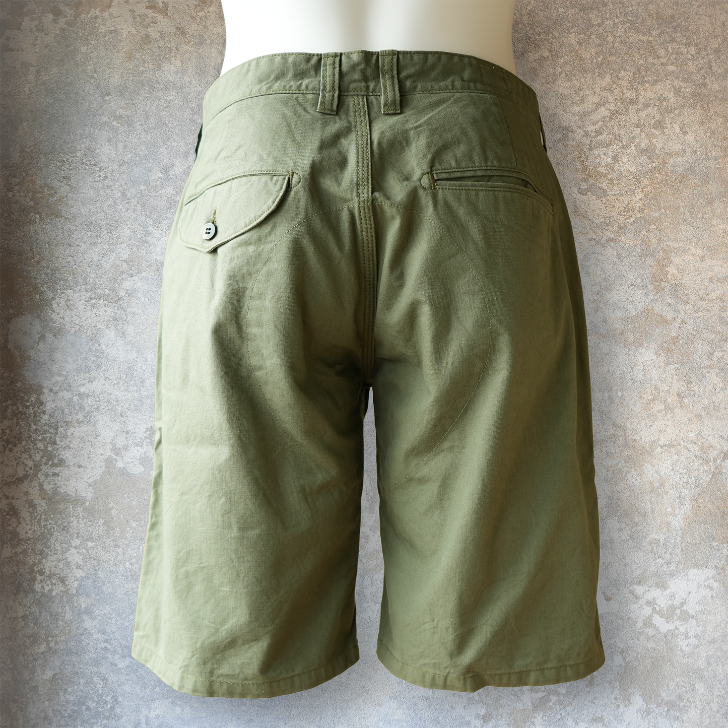 UES_45D_Duck Shorts_OLIVE