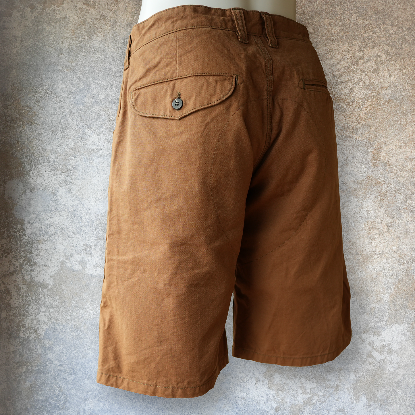 UES_45D_Duck Shorts_CAMEL