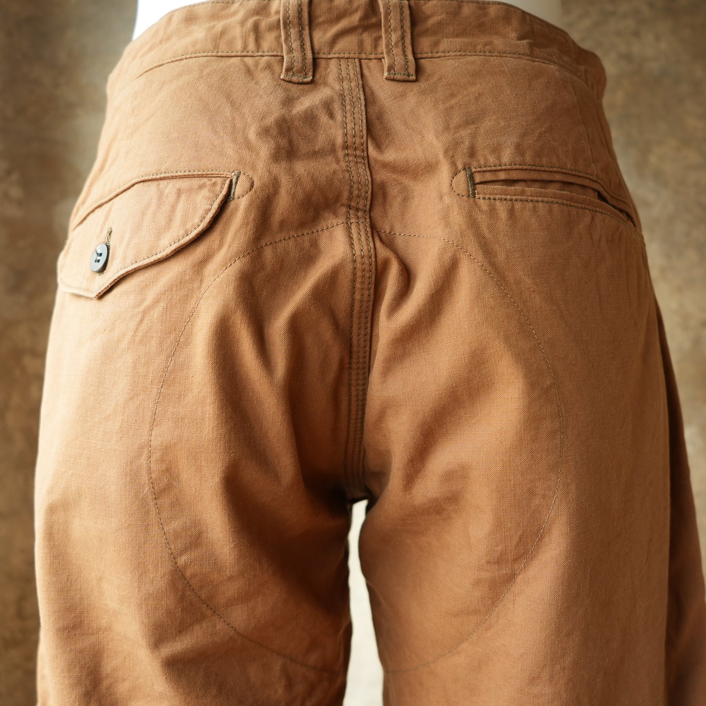 UES_45D_Duck Shorts_CAMEL