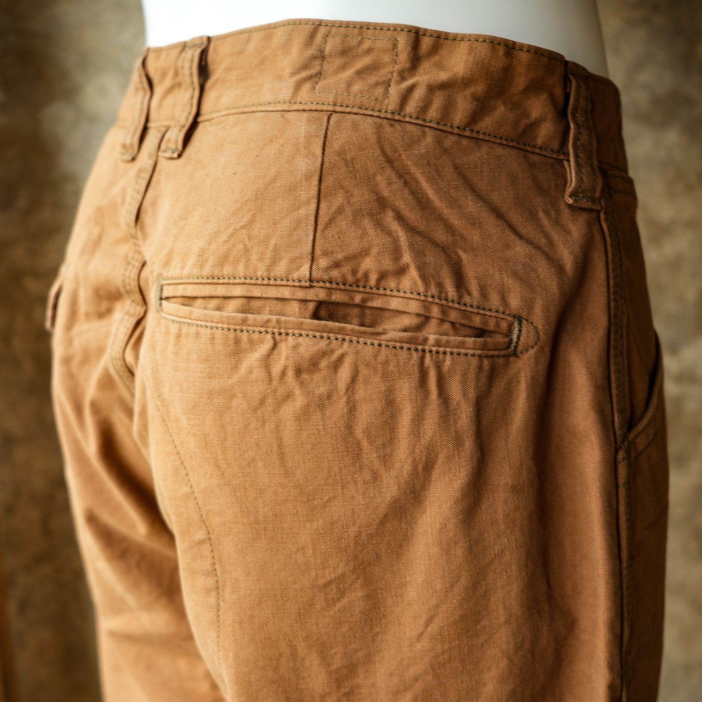 UES_45D_Duck Shorts_CAMEL