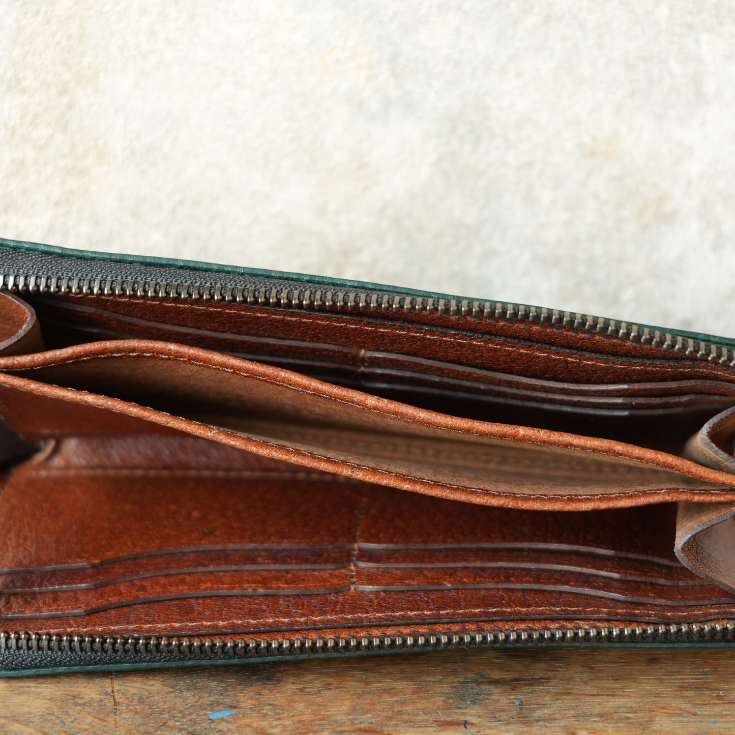 SpiralDance_L ZIP WALETT_WILD BOAR_GREEN × BROWN