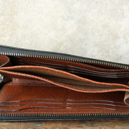SpiralDance_L ZIP WALETT_WILD BOAR_BLACK × BROWN