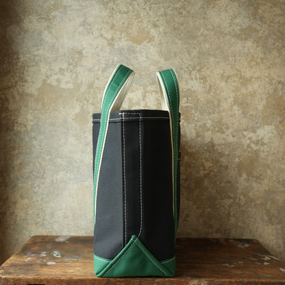 WORKERS_Deluxe Pocket Tote Bag_Dark Navy x Green Handle_Short