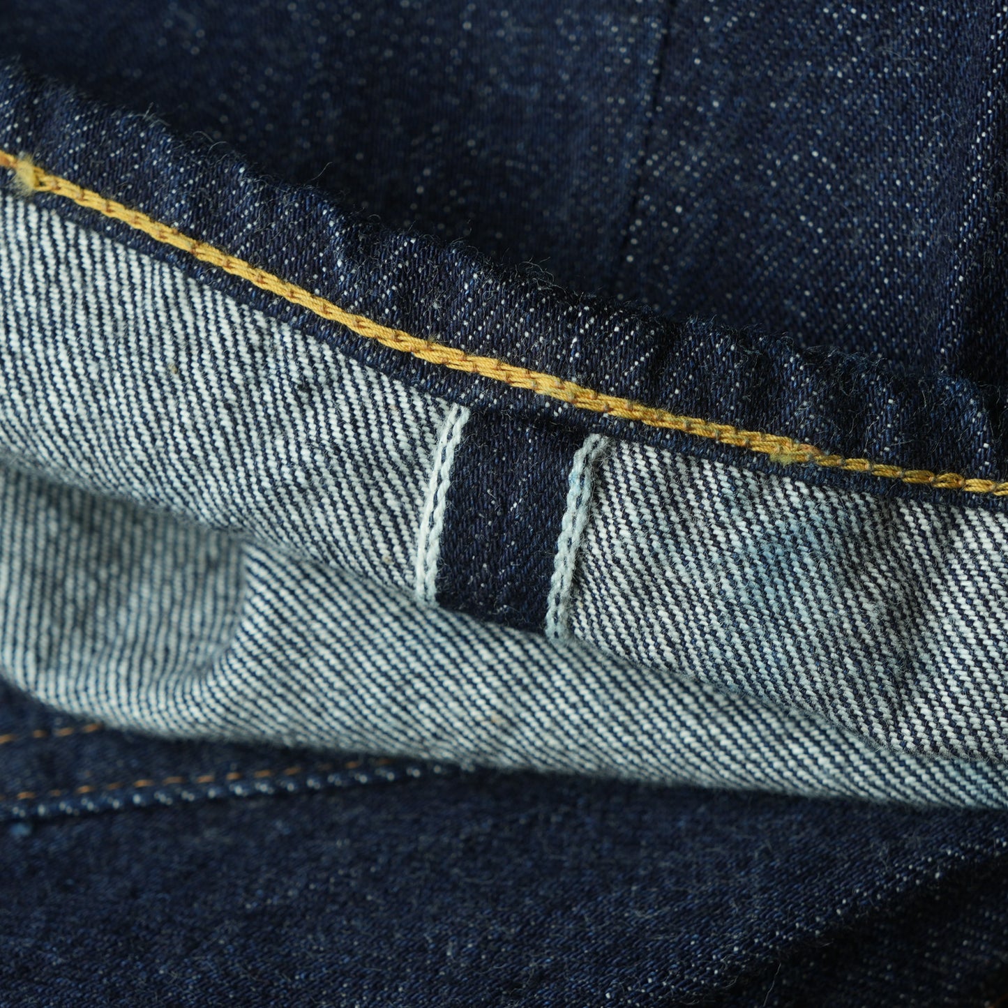 WORKERS_Lot 801 Straight Jeans