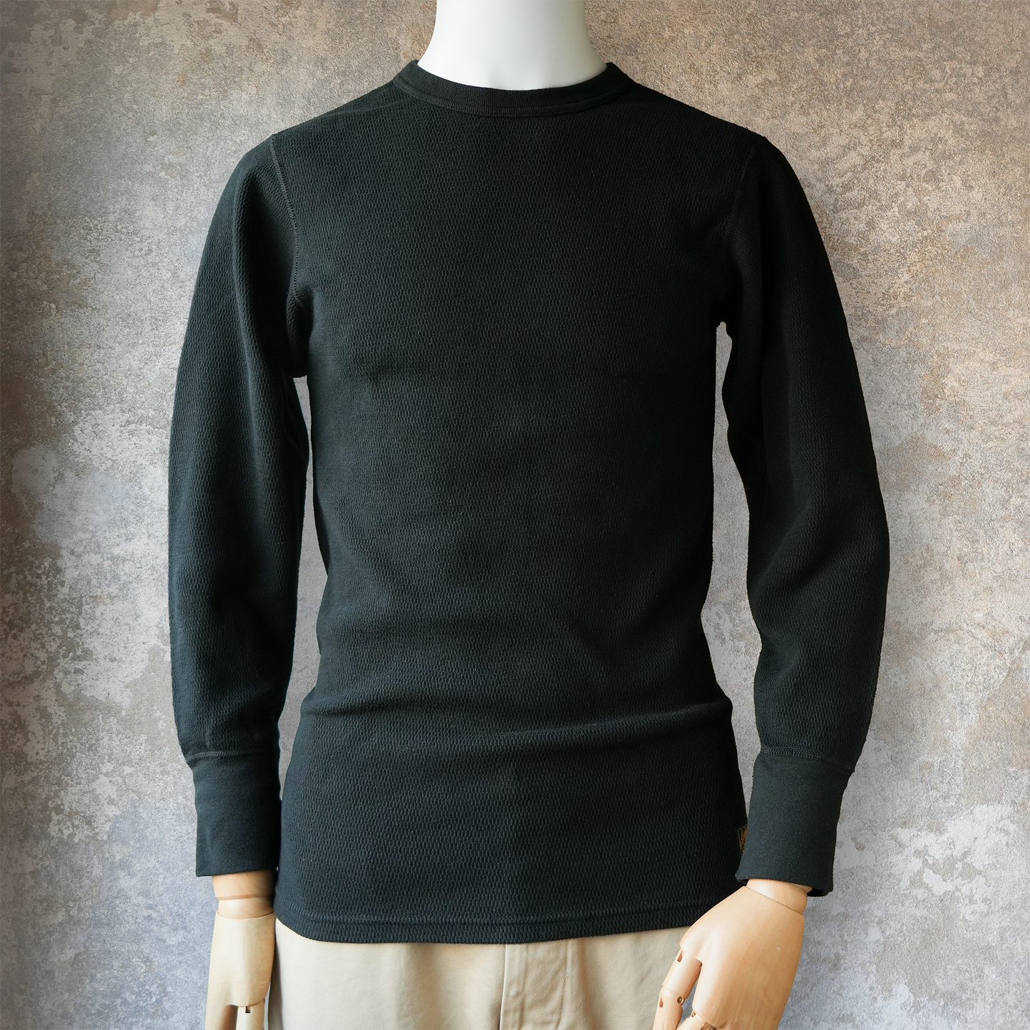 DELUXEWARE_MILC-00_MIL-SPEC THERMAL PLAIN_BLACK