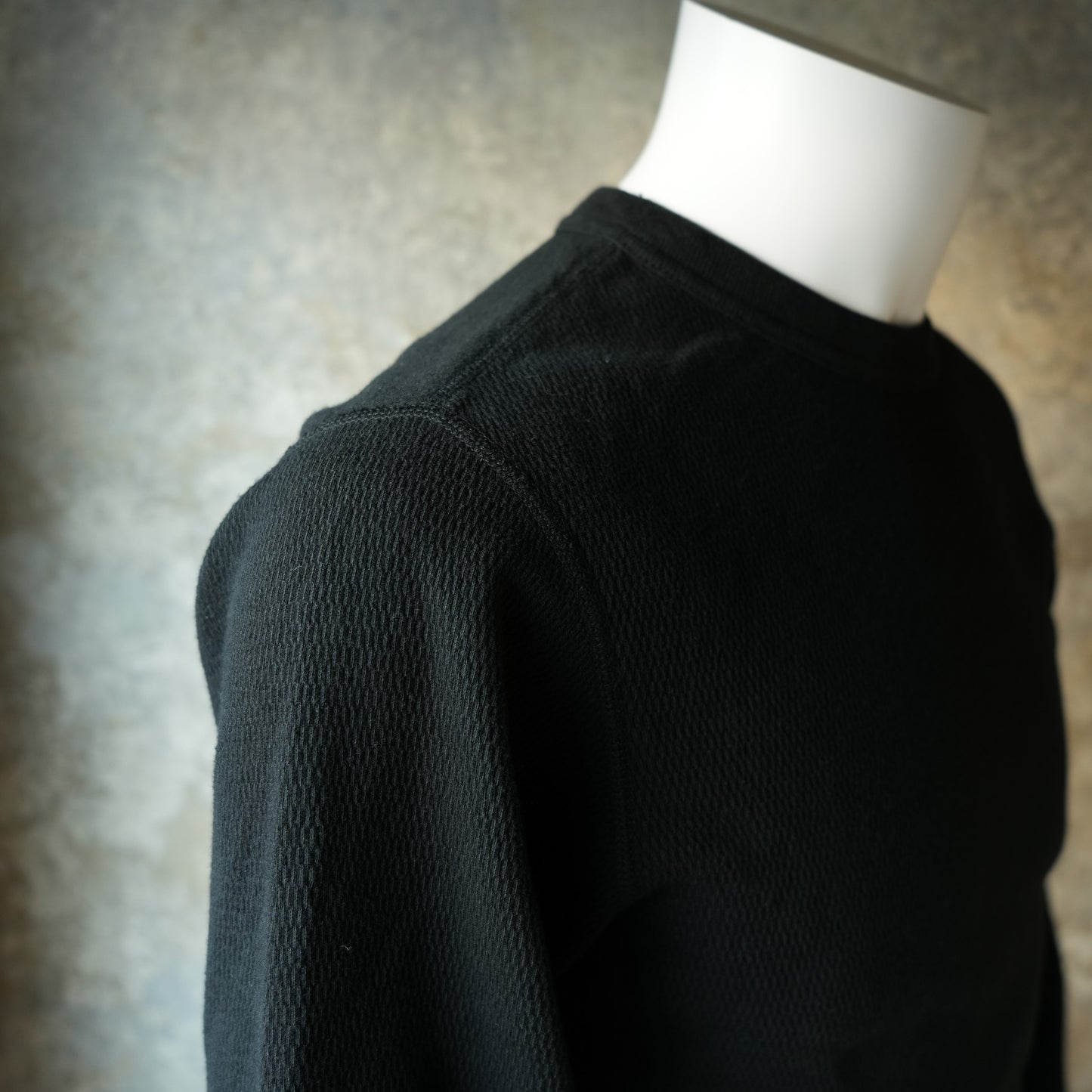 DELUXEWARE_MILC-00_MIL-SPEC THERMAL PLAIN_BLACK