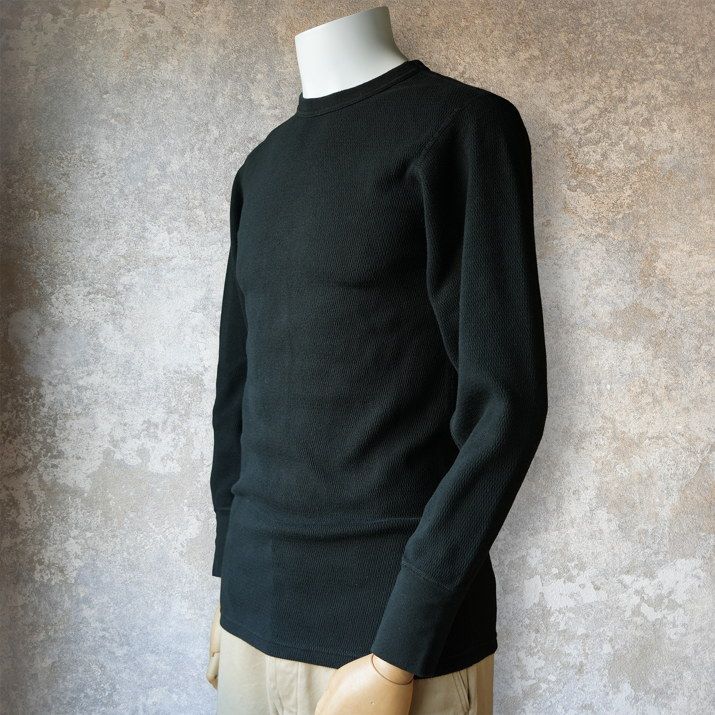 DELUXEWARE_MILC-00_MIL-SPEC THERMAL PLAIN_BLACK
