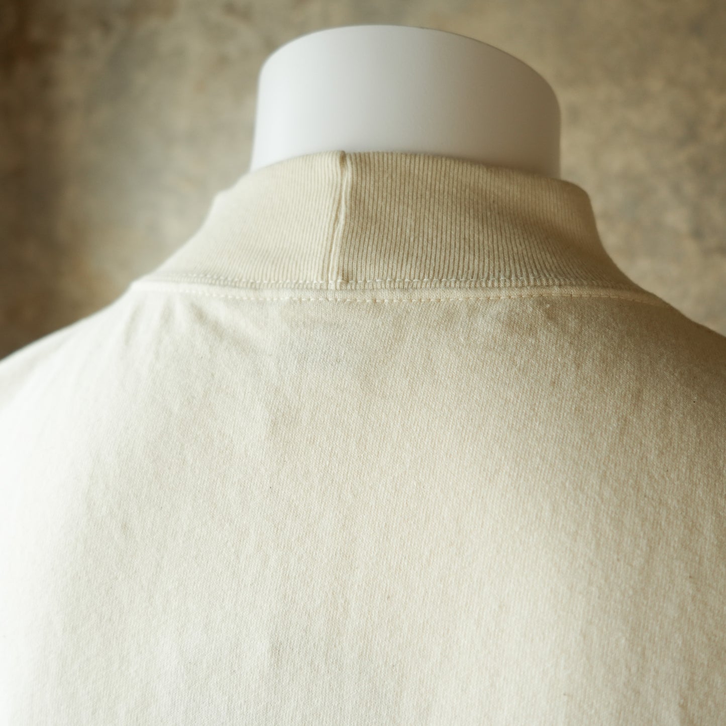 DELUXEWARE_M300-00_MOCK NECK KNIT_NATURAL