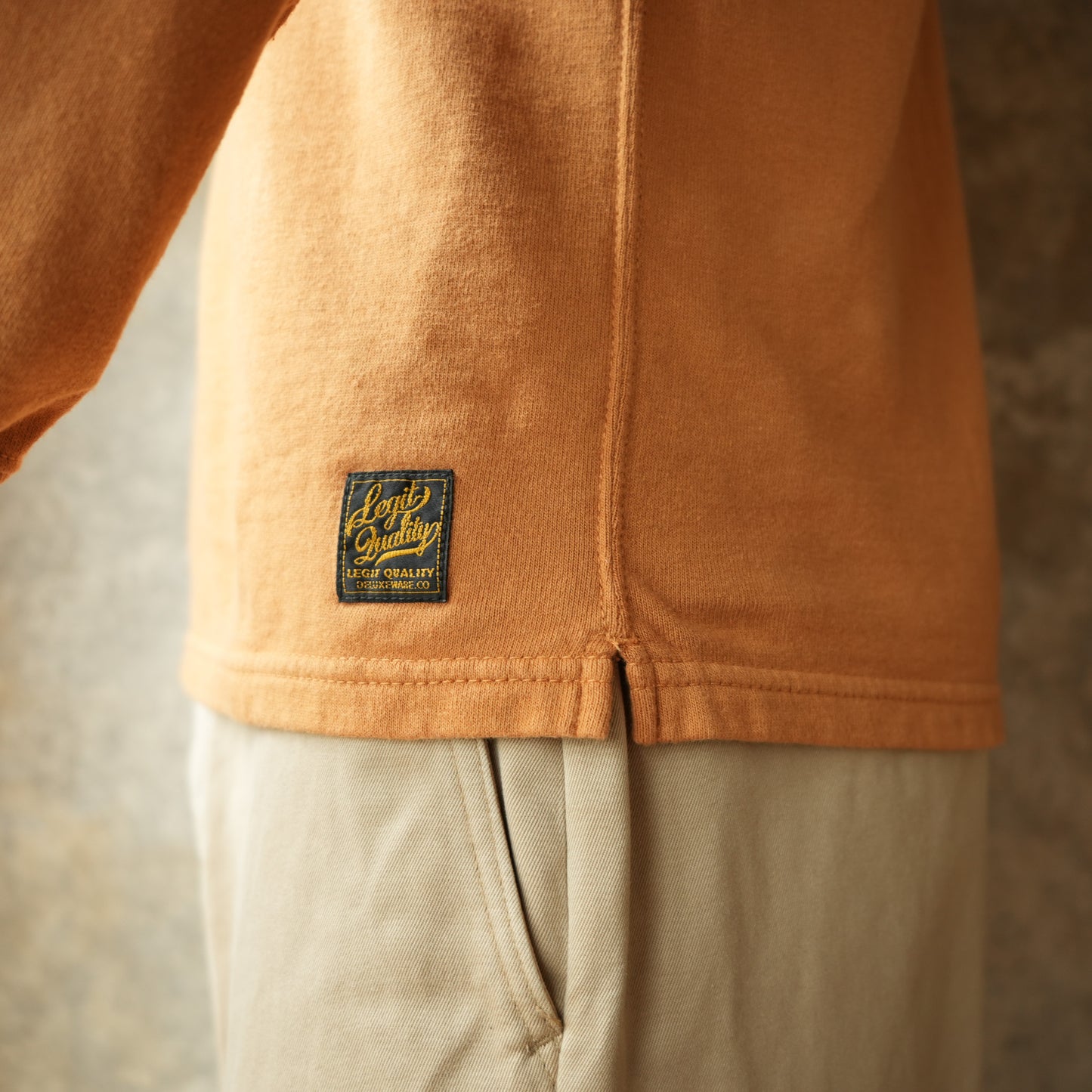 DELUXEWARE_M300-00_MOCK NECK KNIT_D.CAM