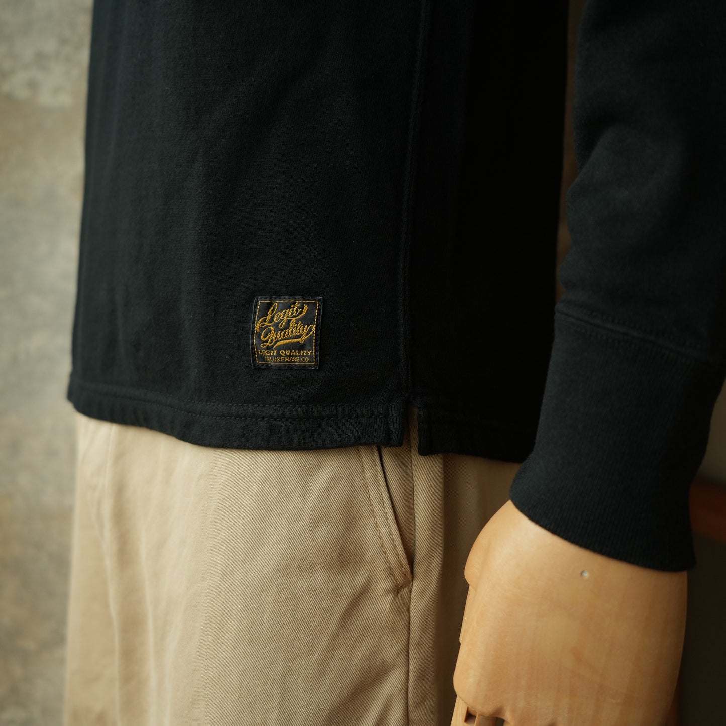 DELUXEWARE_M300-00_MOCK NECK KNIT_BLACK
