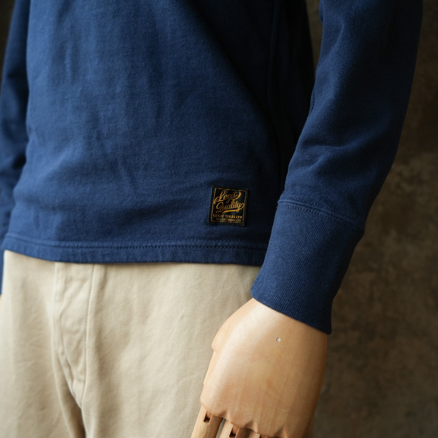 DELUXEWARE_M300-00_MOCK NECK KNIT_BLUE BLACK