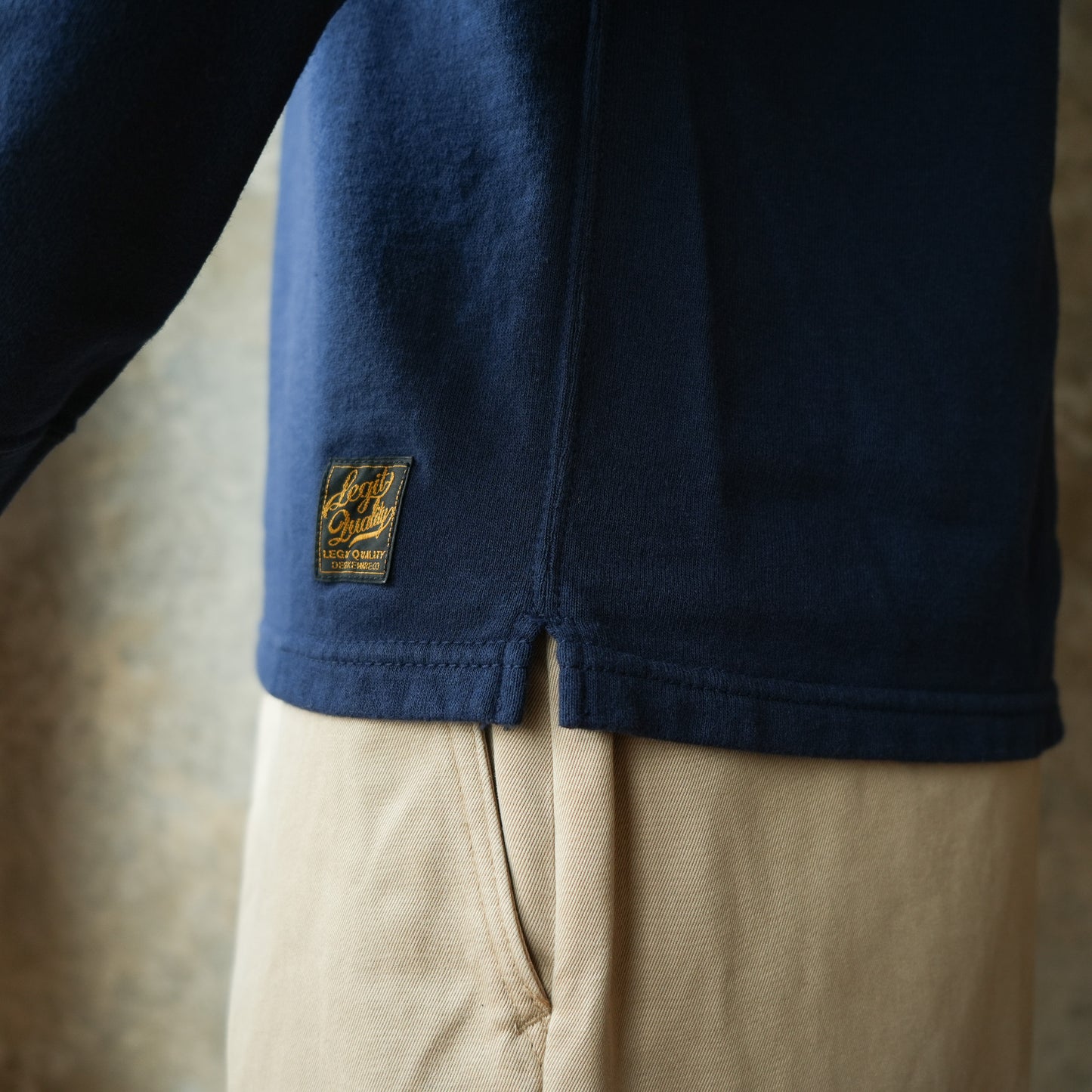 DELUXEWARE_M300-00_MOCK NECK KNIT_BLUE BLACK